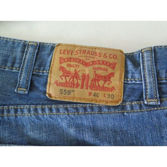 Levis Men 559 Relaxed Fit Medium Wash Straight Leg Blue Denim Jeans Sz 40X30 A1 - Picture 2 of 4